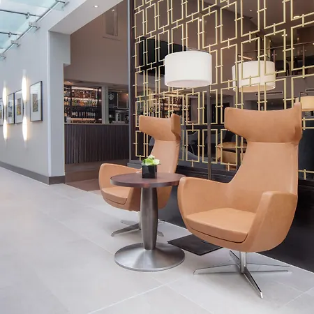 Doubletree By Hilton London Heathrow Airport-2